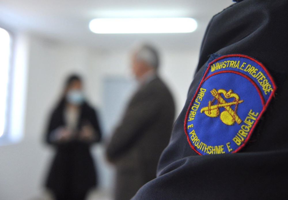 Rriten pagat per punonjesit e burgjeve, ja si perllogariten kompensimet